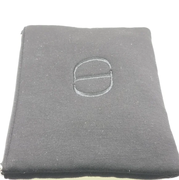 Dior Beauty Pouch - Picture 3 of 8